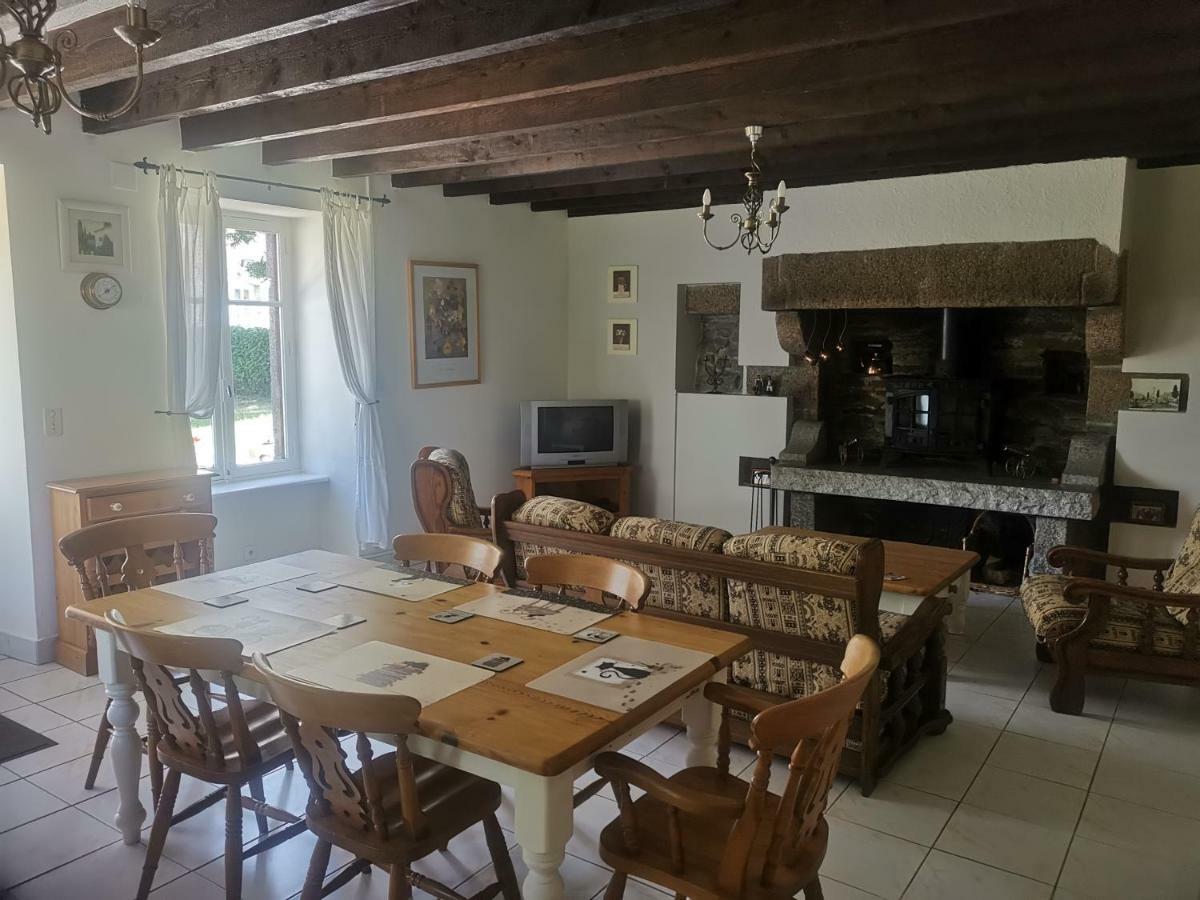 La Loctais Villa Les Portes du Coglais Esterno foto